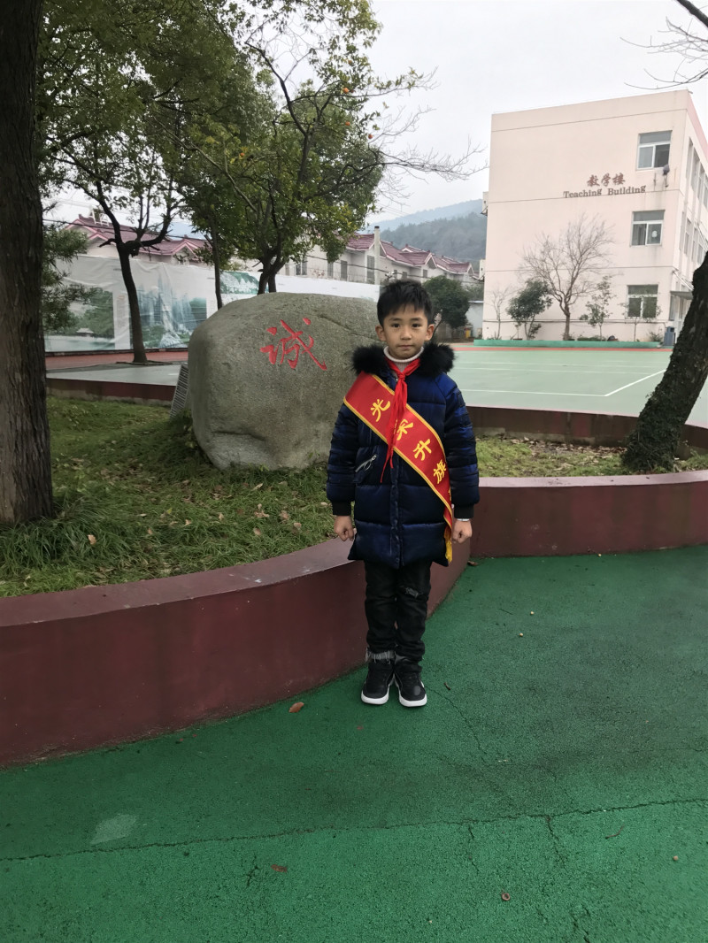 1E863C5FBF4EDBB98B75A8F1EBCA8138.jpg