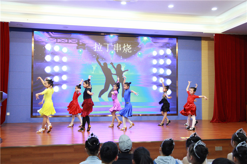 15050198.jpg
