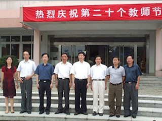常熟市市长王建康来校视察